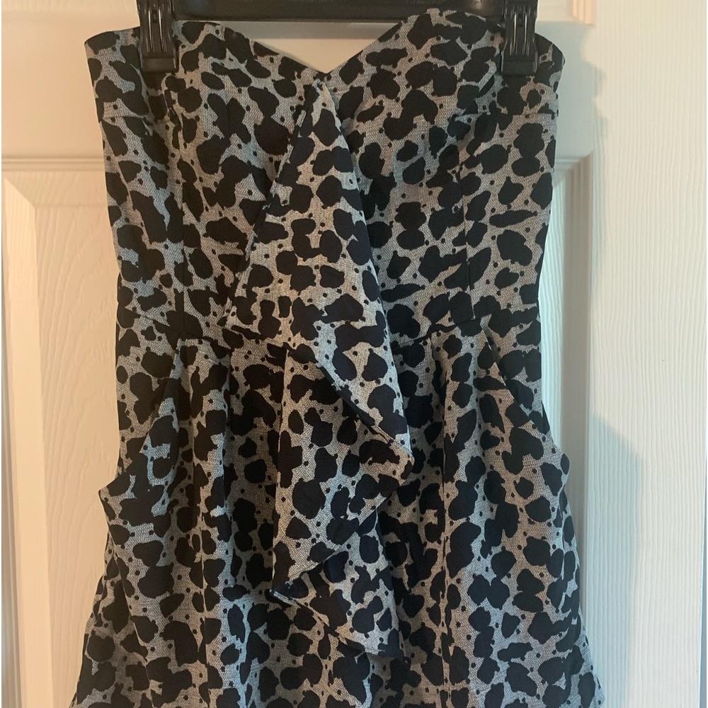 Express Strapless Romper. Size 4 /Pockets